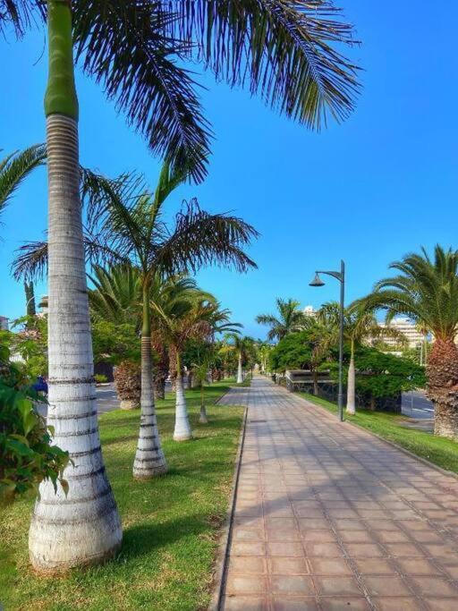 Comfy Home With Large Terrace Five Minutes From Ocean Лос-Крістіанос Екстер'єр фото