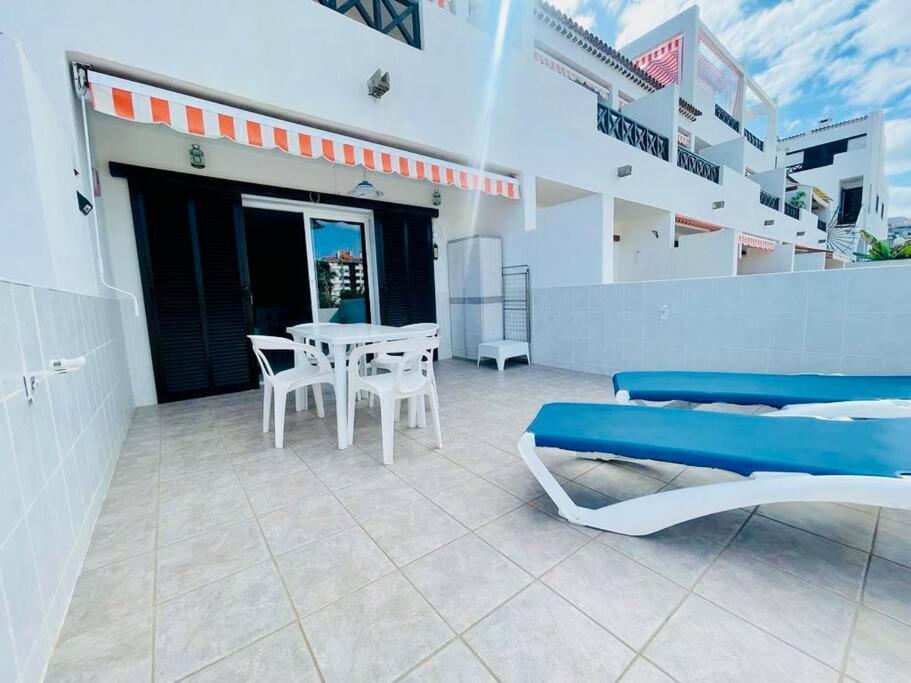 Comfy Home With Large Terrace Five Minutes From Ocean Лос-Крістіанос Екстер'єр фото