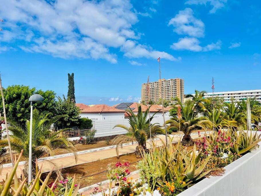 Comfy Home With Large Terrace Five Minutes From Ocean Лос-Крістіанос Екстер'єр фото